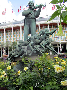 Copenhagen_Tivoli_skulptur_orkester