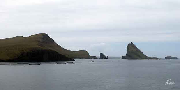 Faroe_Islands_Vagar_Tindholmur