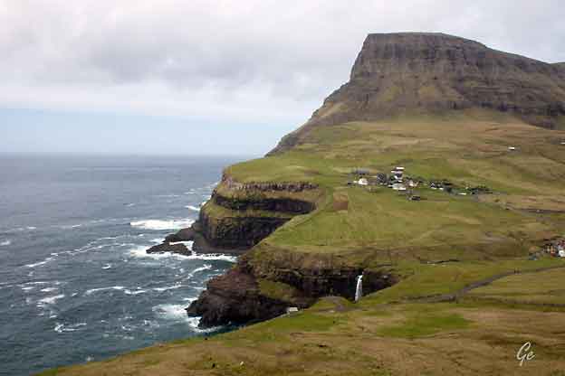 Faroe_Islands_Vagar_Heinanova_og_Gasadalur