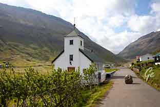 Faroe_Islands_Eysturoy_Elduvik