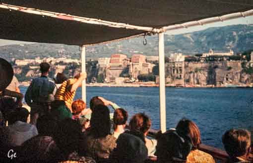Italia_boat_Capri-Sorrento