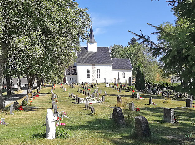 Kirker/Royken-kirke