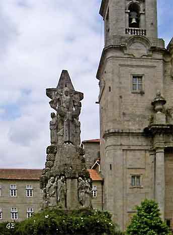 Spania_Galicia_Santiago_de_Compostela_statue