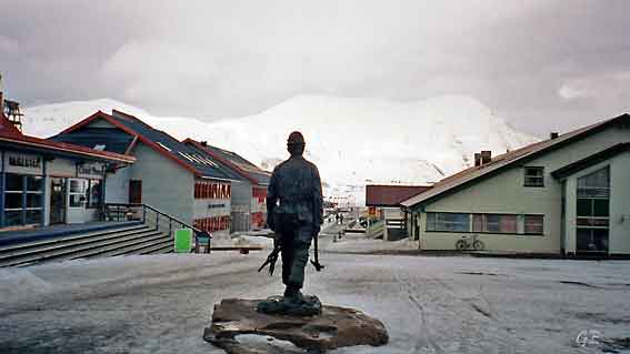 Svalbard_Longyearbyen_hovedgata