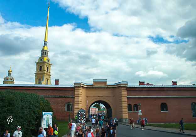 St-Petersburg_festningen_ved_Peter_and_Paul_katedralen