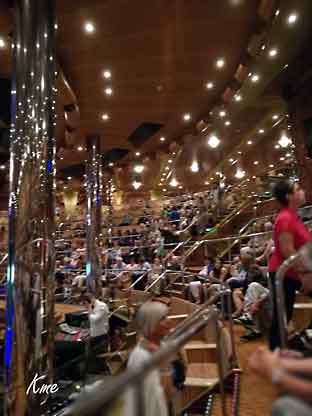 Cruise_Costa-teatersalen