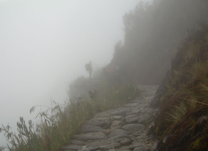 Peru_Inkatrail_fog.