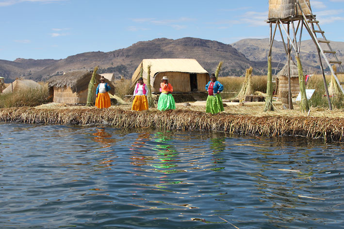 Peru_Titicaca_Uros_Islands_velkommen