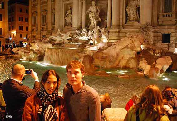 Roma_Trevi-fontena_om_kvelden
