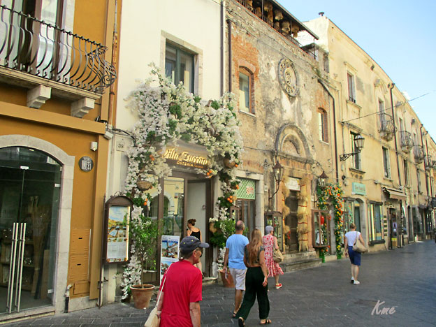 Taormina_gate