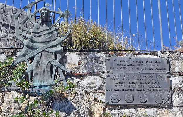 Taormina_Kristusfigurer.